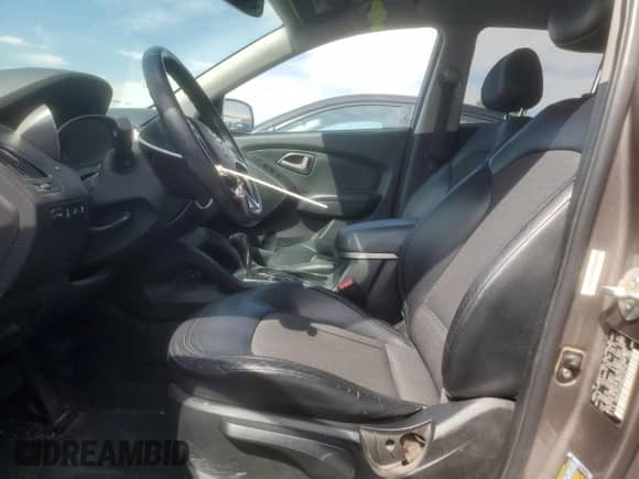 ✅ 2011 Hyundai Tucson Limited • VIN: KM8JUCAC5BU210779 • Lot: 70161325. Listed on Copart with 220,043 mi miles. Access the free auction sales archive from the USA and view a detailed vehicle history report at DreamBid. Image 7.