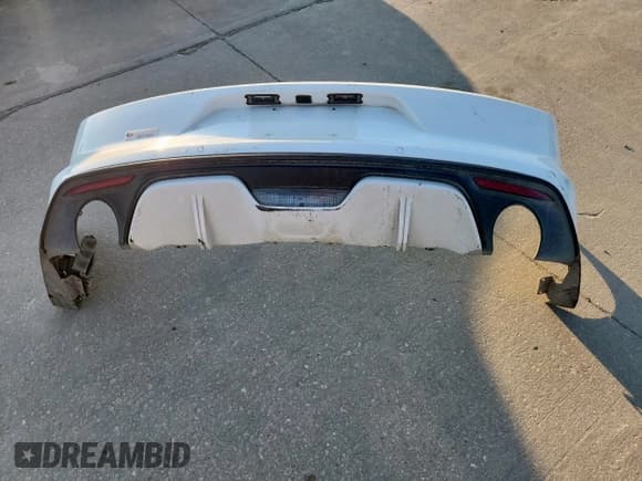 ✅ 2016 Ford Mustang GT • VIN: 1FA6P8CF6G5322438 • Lot: 81380925. Listed on Copart with 88,559 mi. Free auction sales archive from the USA and detailed vehicle history report at DreamBid. Image 12.