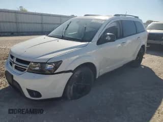✅ 2019 Dodge Journey SE • VIN: 3C4PDCBB5KT845628 • Lot: 81862075. Wystawiony na Copart z przebiegiem 52 549 mil. Bezpłatny archiwum sprzedaży aukcyjnych z USA i szczegółowy raport historii pojazdu na DreamBid. Zdjęcie 1.