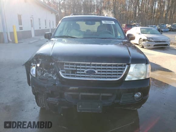 ✅ 2002 Ford Explorer • VIN: 1FMZU75E52ZB80241 • Lot: 78949994. Wystawiony na Copart z przebiegiem 125 934 mil. Bezpłatny archiwum sprzedaży aukcyjnych z USA i szczegółowy raport historii pojazdu na DreamBid. Zdjęcie 5.