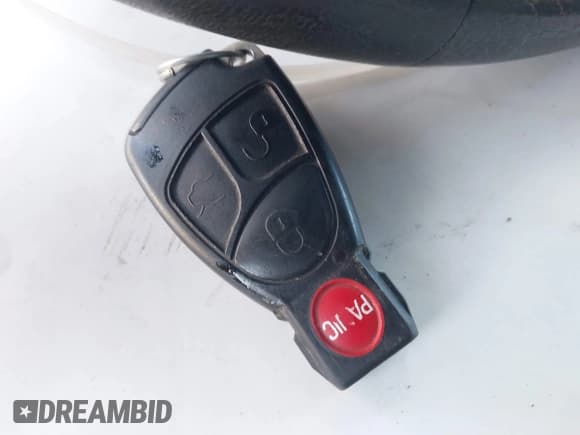 ✅ 2004 Mercedes-Benz C 230 Kompressor • VIN: WDBRF40J84A634936 • Lot: 41367075. Wystawiony na IAAI z przebiegiem 302 163 mil. Bezpłatny archiwum sprzedaży aukcyjnych z USA i szczegółowy raport historii pojazdu na DreamBid. Zdjęcie 11.