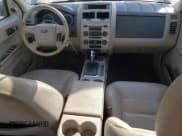 ✅ 2008 Ford Escape Hybrid • VIN: 1FMCU59H08KD39974 • Lot: 81820505. Wystawiony na Copart z przebiegiem 174 809 mil. Bezpłatny archiwum sprzedaży aukcyjnych z USA i szczegółowy raport historii pojazdu na DreamBid. Zdjęcie 8.