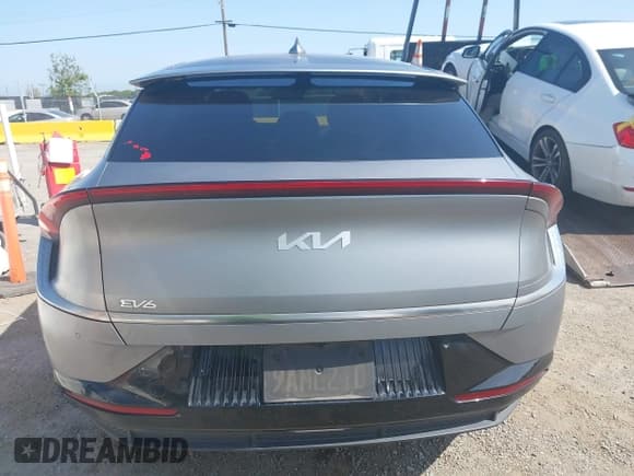 ✅ 2022 Kia EV6 Wind • VIN: KNDC3DLC6N5035363 • Лот: 42152655. Опубликован ранее на IAAI с пробегом 39 662 миль. Бесплатный доступ к архиву аукционных продаж из США и подробный отчёт об истории автомобиля на DreamBid. Изображение 16.