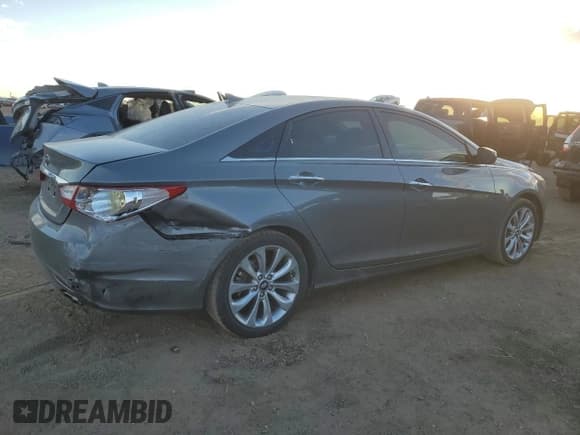 ✅ 2013 Hyundai Sonata SE • VIN: 5NPEC4AC3DH768335 • Лот: 90243145. Опубликован ранее на Copart с пробегом 131 241 миль. Бесплатный доступ к архиву аукционных продаж из США и подробный отчёт об истории автомобиля на DreamBid. Изображение 3.