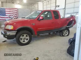 ✅ 2003 Ford F-150 XL • VIN: 1FTRX18L13NB74304 • Lot: 56899575. Wystawiony na Copart z przebiegiem Nie podano. Bezpłatny archiwum sprzedaży aukcyjnych z USA i szczegółowy raport historii pojazdu na DreamBid. Zdjęcie 1.