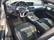 ✅ 2013 Mercedes-Benz C 250 • VIN: WDDGJ4HB0DF995087 • Лот: 54379365. Опубликован ранее на Copart с пробегом 104 348 миль. Бесплатный доступ к архиву аукционных продаж из США и подробный отчёт об истории автомобиля на DreamBid. Изображение 8.