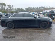 ✅ 2017 Lincoln MKZ Hybrid Reserve • VIN: 3LN6L5MU0HR602531 • Lot: 43642664. Wystawiony na IAAI z przebiegiem 247 032 mil. Bezpłatny archiwum sprzedaży aukcyjnych z USA i szczegółowy raport historii pojazdu na DreamBid. Zdjęcie 13.