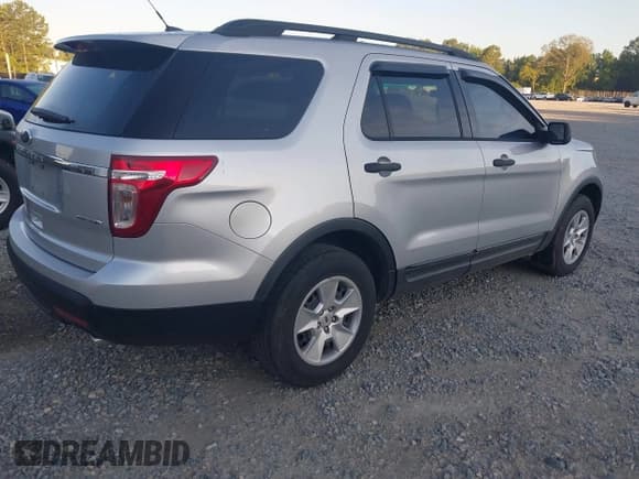 ✅ 2013 Ford Explorer • VIN: 1FM5K7B83DGB03420 • Lot: 42854583. Wystawiony na IAAI z przebiegiem 184 636 mil. Bezpłatny archiwum sprzedaży aukcyjnych z USA i szczegółowy raport historii pojazdu na DreamBid. Zdjęcie 4.