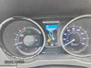 ✅ 2015 Hyundai Sonata • VIN: KMHEC4A44FA129184 • Лот: 84005665. Опубликован ранее на Copart с пробегом 150 397 миль. Бесплатный доступ к архиву аукционных продаж из США и подробный отчёт об истории автомобиля на DreamBid. Изображение 9.