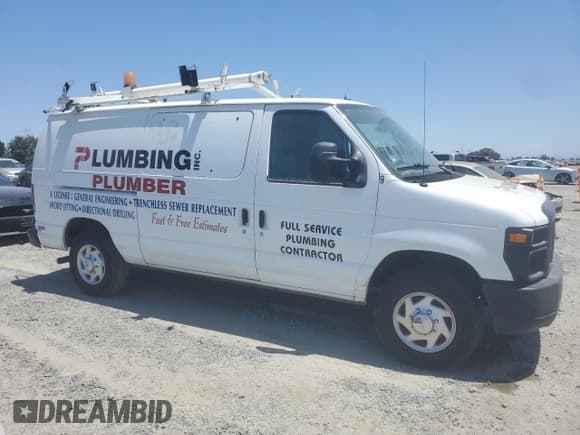 ✅ 2010 Ford Econoline Cargo Commercial • VIN: 1FTNE2EL4ADA72562 • Lot: 62917405. Listed on Copart with 82,186 mi. Free auction sales archive from the USA and detailed vehicle history report at DreamBid. Image 4.
