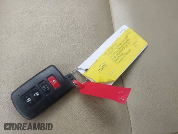 ✅ 2017 Toyota Highlander XLE • VIN: 5TDJZRFH3HS392833 • Лот: 43731327. Опубликован ранее на IAAI с пробегом 94 646 миль. Бесплатный доступ к архиву аукционных продаж из США и подробный отчёт об истории автомобиля на DreamBid. Изображение 11.