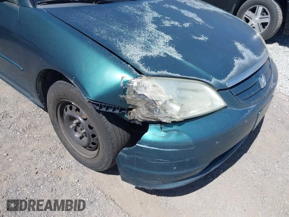 ✅ 2001 Honda Civic LX • VIN: 2HGES155X1H613333 • Lot: 42390659. Listed on IAAI with 215,582 mi. Free auction sales archive from the USA and detailed vehicle history report at DreamBid. Image 6.