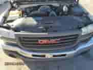 2005 GMC Sierra 1500 Work Truck с VIN 1GTEC14V95Z213251, выставлен на аукционе Copart как лот 82192014 с пробегом 229 733 миль миль и На запчасти • Non repairable. История ставок и продаж доступна на DreamBid. Изображение 11.