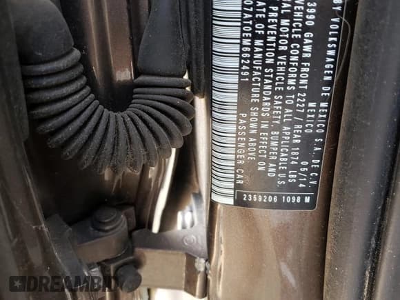 ✅ 2014 Volkswagen Beetle 1.8T • VIN: 3VWJ07AT0EM662491 • Lot: 55875594. Listed on Copart with Not provided. Free auction sales archive from the USA and detailed vehicle history report at DreamBid. Image 13.