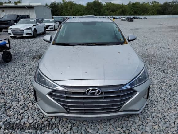 2019 Hyundai Elantra SE with VIN 5NPD74LF5KH493863, listed as a Copart auction lot 84746665 with 155,000 mi miles and Salvage title. Bid and sale history available at DreamBid. Image 5.