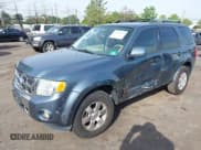 ✅ 2011 Ford Escape Hybrid • VIN: 1FMCU4K38BKC60181 • Lot: 42330726. Wystawiony na IAAI z przebiegiem 209 390 mil. Bezpłatny archiwum sprzedaży aukcyjnych z USA i szczegółowy raport historii pojazdu na DreamBid. Zdjęcie 18.