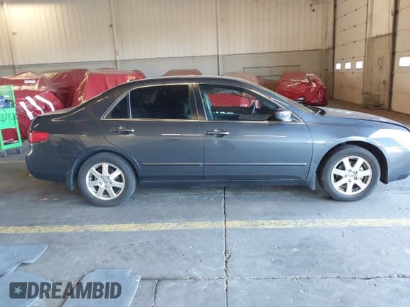 ✅ 2005 Honda Accord EX-L • VIN: 1HGCM665X5A036689 • Лот: 43401712. Опубликован ранее на IAAI с пробегом 61 077 миль. Бесплатный доступ к архиву аукционных продаж из США и подробный отчёт об истории автомобиля на DreamBid. Изображение 13.