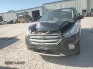 ✅ 2017 Ford Escape SE • VIN: 1FMCU9G91HUD44706 • Lot: 69812975. Wystawiony na Copart z przebiegiem 135 643 mil. Bezpłatny archiwum sprzedaży aukcyjnych z USA i szczegółowy raport historii pojazdu na DreamBid. Zdjęcie 14.