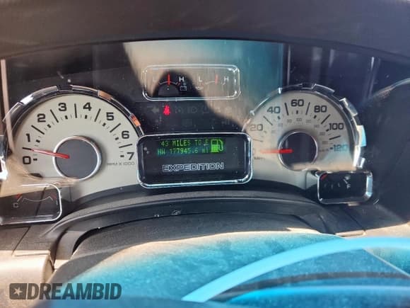 ✅ 2014 Ford Expedition Max Limited • VIN: 1FMJK2A53EEF52036 • Лот: 65641865. Опубликован ранее на Copart с пробегом 177 945 миль. Бесплатный доступ к архиву аукционных продаж из США и подробный отчёт об истории автомобиля на DreamBid. Изображение 9.