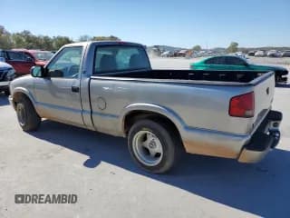✅ 2003 GMC Sonoma SLS • VIN: 1GTCS14X238256280 • Lot: 77105934. Listed on Copart with 196,789 mi. Free auction sales archive from the USA and detailed vehicle history report at DreamBid. Image 2.