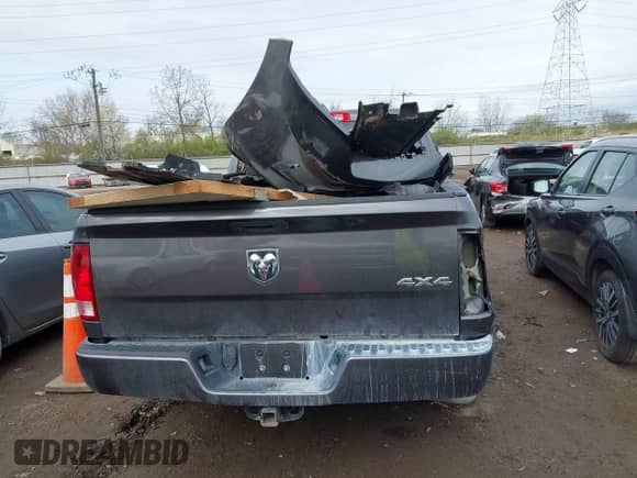 2019 Ram 1500 Tradesman with VIN 1C6RR7FG0KS534933, listed as a IAAI auction lot 41845978 with 82,600 mi miles and . Bid and sale history available at DreamBid. Image 17.