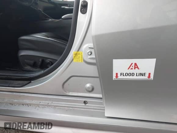 2021 Toyota Camry SE with VIN 4T1G11BKXMU023067, listed as a IAAI auction lot 42508732 with 42,021 mi miles and . Bid and sale history available at DreamBid. Image 6.