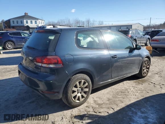 ✅ 2013 Volkswagen Golf w/Conv & Sunroof • VIN: WVWBB7AJ2DW006713 • Лот: 43227565. Опубликован ранее на Copart с пробегом 94 137 миль. Бесплатный доступ к архиву аукционных продаж из США и подробный отчёт об истории автомобиля на DreamBid. Изображение 3.