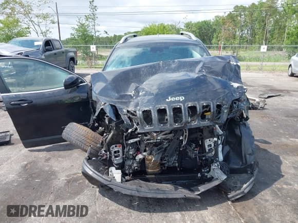 ✅ 2021 Jeep Cherokee Latitude Lux • VIN: 1C4PJMMX3MD167896 • Lot: 42137850. Listed on IAAI with 71,387 mi. Free auction sales archive from the USA and detailed vehicle history report at DreamBid. Image 12.