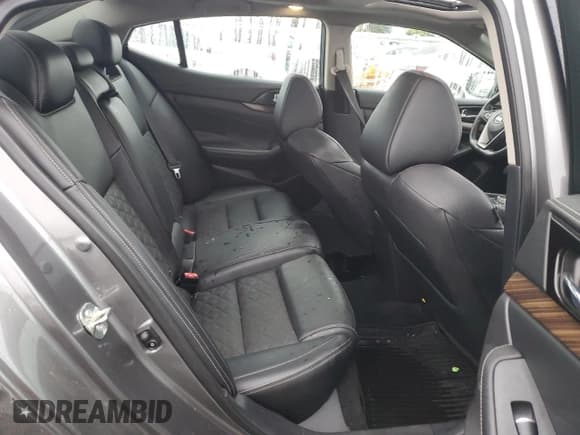 ✅ 2017 Nissan Maxima SL • VIN: 1N4AA6AP1HC384435 • Lot: 86810615. Wystawiony na Copart z przebiegiem 82 104 mil. Bezpłatny archiwum sprzedaży aukcyjnych z USA i szczegółowy raport historii pojazdu na DreamBid. Zdjęcie 10.