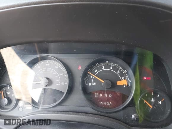 ✅ 2016 Jeep Compass Sport • VIN: 1C4NJCBA1GD568822 • Lot: 43393923. Wystawiony na IAAI z przebiegiem 74 402 mil. Bezpłatny archiwum sprzedaży aukcyjnych z USA i szczegółowy raport historii pojazdu na DreamBid. Zdjęcie 7.