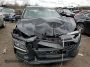 ✅ 2019 Hyundai Kona SE • VIN: KM8K12AA7KU385010 • Лот: 41196924. Опубликован ранее на Copart с пробегом 185 925 миль. Бесплатный доступ к архиву аукционных продаж из США и подробный отчёт об истории автомобиля на DreamBid. Изображение 5.