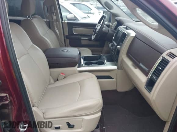 2017 Ram 1500 Laramie с VIN 1C6RR6NT7HS847687, выставлен на аукционе IAAI как лот 41942098 с пробегом 97 776 миль миль и . История ставок и продаж доступна на DreamBid. Изображение 5.