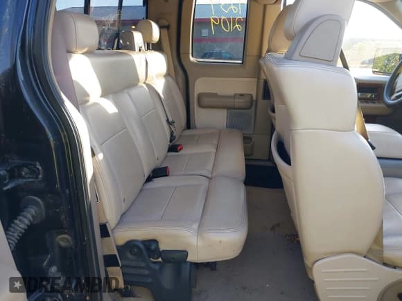 ✅ 2004 Ford F-150 XLT • VIN: 1FTPX14584NA70537 • Lot: 42342109. Listed on IAAI with 254,039 mi. Free auction sales archive from the USA and detailed vehicle history report at DreamBid. Image 8.