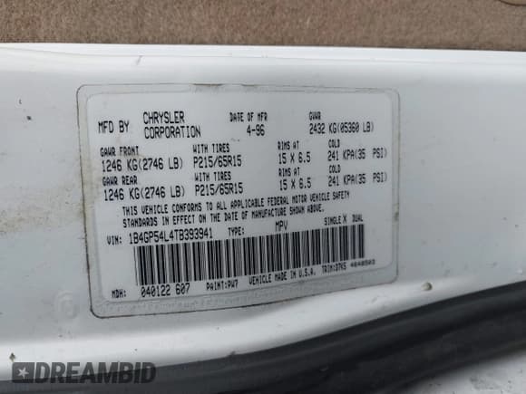 ✅ 1996 Dodge Caravan LE • VIN: 1B4GP54L4TB393941 • Lot: 43606447. Wystawiony na IAAI z przebiegiem Nie podano. Bezpłatny archiwum sprzedaży aukcyjnych z USA i szczegółowy raport historii pojazdu na DreamBid. Zdjęcie 9.