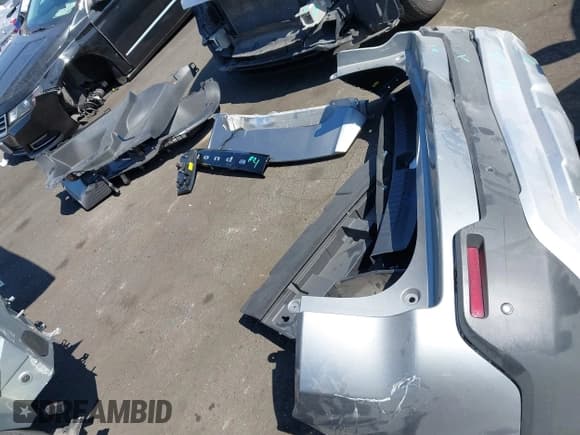 ✅ 2024 Honda Prologue EX • VIN: 3GPKHURM2RS533356 • Лот: 43393877. Опубликован ранее на IAAI с пробегом 15 656 миль. Бесплатный доступ к архиву аукционных продаж из США и подробный отчёт об истории автомобиля на DreamBid. Изображение 12.