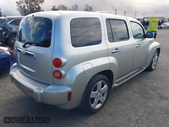 ✅ 2006 Chevrolet HHR LT • VIN: 3GNDA23P56S635663 • Lot: 41277098. Listed on IAAI with 142,371 mi. Free auction sales archive from the USA and detailed vehicle history report at DreamBid. Image 4.