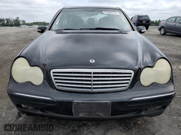 ✅ 2004 Mercedes-Benz C 320 • VIN: WDBRF84J54F455399 • Lot: 61844774. Wystawiony na Copart z przebiegiem 124 724 mil. Bezpłatny archiwum sprzedaży aukcyjnych z USA i szczegółowy raport historii pojazdu na DreamBid. Zdjęcie 5.
