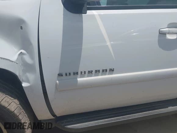 ✅ 2007 Chevrolet Suburban LTZ • VIN: 3GNFC16J47G100560 • Lot: 42432799. Listed on IAAI with 233,595 mi. Free auction sales archive from the USA and detailed vehicle history report at DreamBid. Image 16.