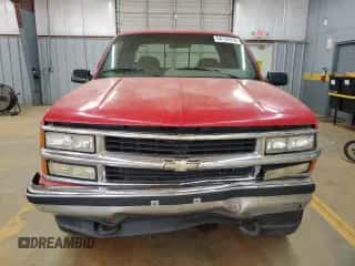 1995 Chevrolet Silverado 2500 z VIN 1GCFK29K0SE130466, wystawiony jako Copart lot #54157915 z przebiegiem 232 148 mil mil oraz Szkoda całkowita • Salvage title. Historia ofert i sprzedaży dostępna na DreamBid. Obrazek 5.