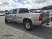 ✅ 2003 Chevrolet Silverado 1500HD LT • VIN: 1GCGC13U93F142570 • Лот: 70047944. Опубликован ранее на Copart с пробегом 243 221 миль. Бесплатный доступ к архиву аукционных продаж из США и подробный отчёт об истории автомобиля на DreamBid. Изображение 2.