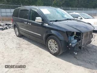 ✅ 2016 Chrysler Town & Country Limited • VIN: 2C4RC1JG5GR221593 • Lot: 43296968. Wystawiony na IAAI z przebiegiem 103 688 mil. Bezpłatny archiwum sprzedaży aukcyjnych z USA i szczegółowy raport historii pojazdu na DreamBid. Zdjęcie 1.