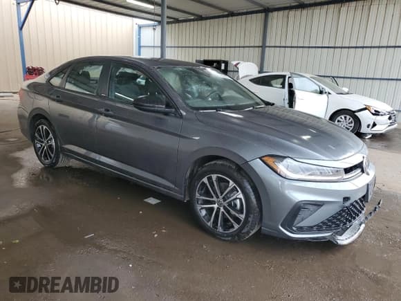 ✅ 2025 Volkswagen Jetta Sport • VIN: 3VWBX7BU4SM083720 • Lot: 89842485. Listed on Copart with 7,798 mi. Free auction sales archive from the USA and detailed vehicle history report at DreamBid. Image 4.