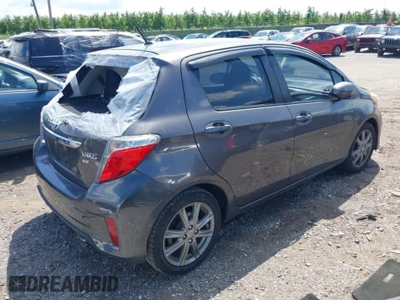 ✅ 2012 Toyota Yaris L • VIN: JTDKTUD33CD534442 • Lot: 42647450. Listed on IAAI with 70,179 mi. Free auction sales archive from the USA and detailed vehicle history report at DreamBid. Image 4.