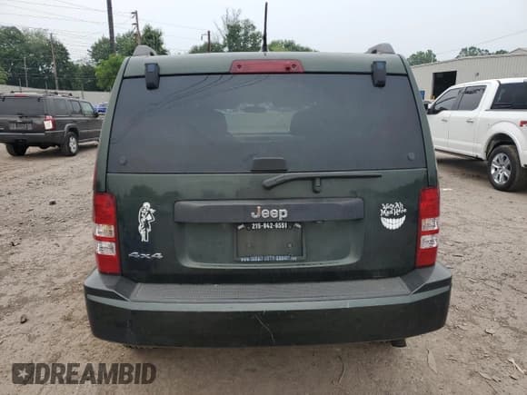 ✅ 2011 Jeep Liberty Sport Jet • VIN: 1J4PN2GK4BW548323 • Lot: 67841085. Wystawiony na Copart z przebiegiem 138 889 mil. Bezpłatny archiwum sprzedaży aukcyjnych z USA i szczegółowy raport historii pojazdu na DreamBid. Zdjęcie 6.