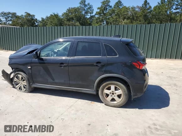 ✅ 2024 Mitsubishi Outlander S • VIN: JA4ARUAUXRU004981 • Лот: 85181525. Опубликован ранее на Copart с пробегом 30 448 миль. Бесплатный доступ к архиву аукционных продаж из США и подробный отчёт об истории автомобиля на DreamBid. Изображение 2.