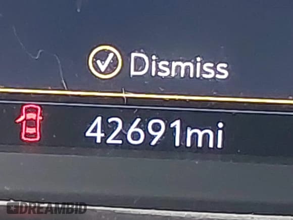 ✅ 2021 Chevrolet Silverado 1500 High Country • VIN: 1GCUYHEL2MZ404642 • Lot: 42301427. Wystawiony na IAAI z przebiegiem 42 691 mil. Bezpłatny archiwum sprzedaży aukcyjnych z USA i szczegółowy raport historii pojazdu na DreamBid. Zdjęcie 15.