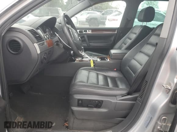 ✅ 2006 Volkswagen Touareg 3.2L V6 • VIN: WVGZG77LX6D015629 • Lot: 53345835. Listed on Copart with 93,199 mi. Free auction sales archive from the USA and detailed vehicle history report at DreamBid. Image 7.