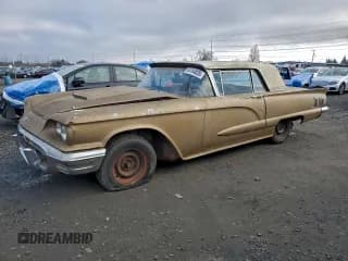 ✅ 1960 Ford Thunderbird • VIN: 0Y71Y165881 • Лот: 94184035. Опубликован ранее на Copart с пробегом 10 099 миль. Бесплатный доступ к архиву аукционных продаж из США и подробный отчёт об истории автомобиля на DreamBid. Изображение 1.