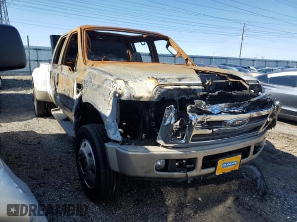 ✅ 2008 Ford F-450 XL • VIN: 1FTXW43R68EA72592 • Lot: 47176354. Wystawiony na Copart z przebiegiem Nie podano. Bezpłatny archiwum sprzedaży aukcyjnych z USA i szczegółowy raport historii pojazdu na DreamBid. Zdjęcie 4.
