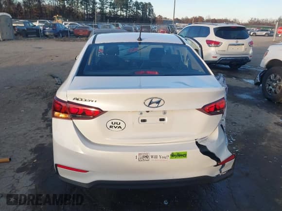 ✅ 2019 Hyundai Accent SE • VIN: 3KPC24A30KE039981 • Lot: 43678707. Wystawiony na IAAI z przebiegiem 73 673 mil. Bezpłatny archiwum sprzedaży aukcyjnych z USA i szczegółowy raport historii pojazdu na DreamBid. Zdjęcie 16.